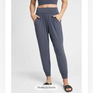 Athleta Women's Studio Jogger Black Pants Size M